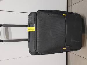 CS663/2024 Black Softshell Samsonite Carry-On Trolley Suitcase  